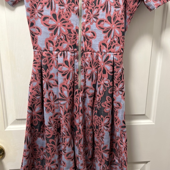 LuLaRoe Short Sleeve Dress Size Small - Picture 8 of 10